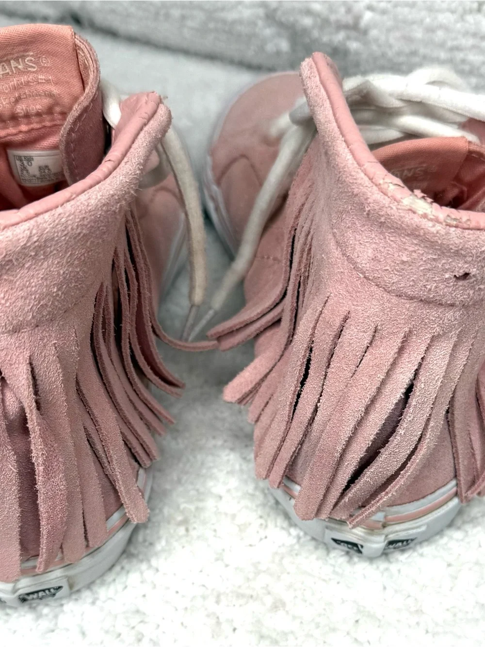 Vans Sk8-Hi Moc Fringe Pink Suede High Top Sneakers Kids Size 3